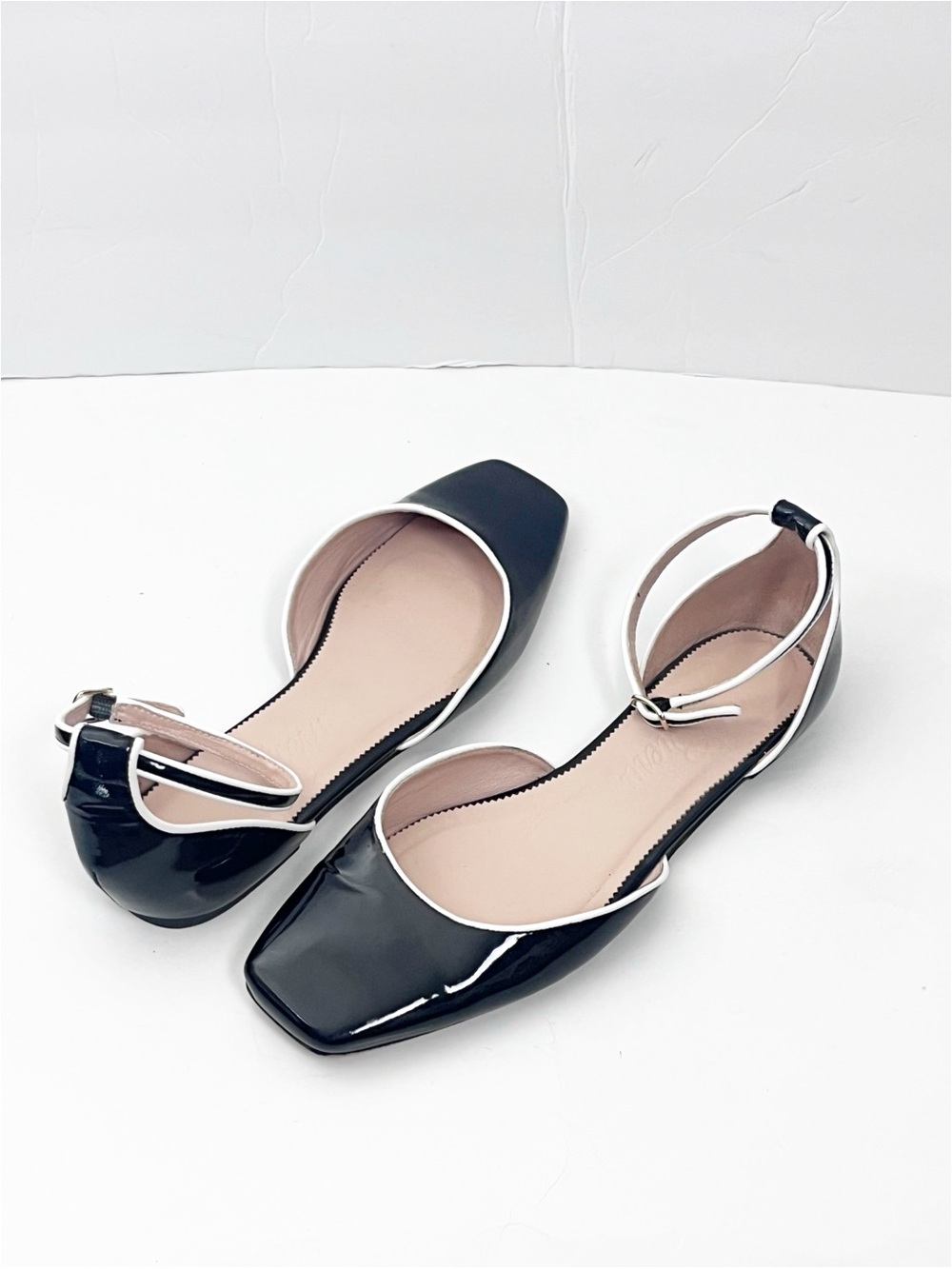 J. CREW Anya Black Patent Leather Ankle Straps Square Toe Flats Size 10.5 Preppy